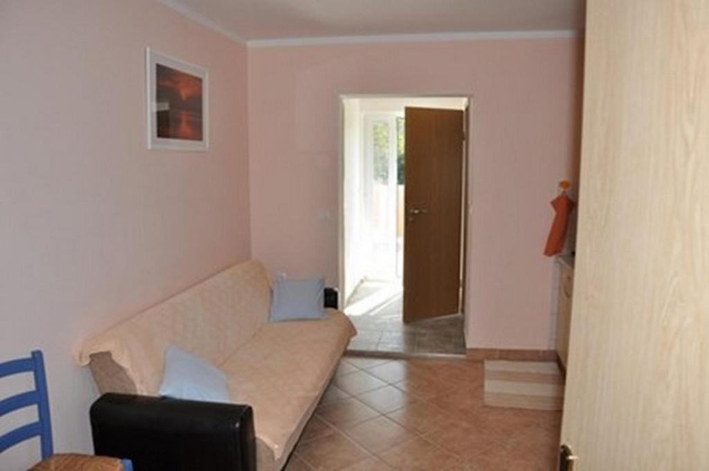 Apartments With A Parking Space Lopar, Rab - 16680 Bagian luar foto