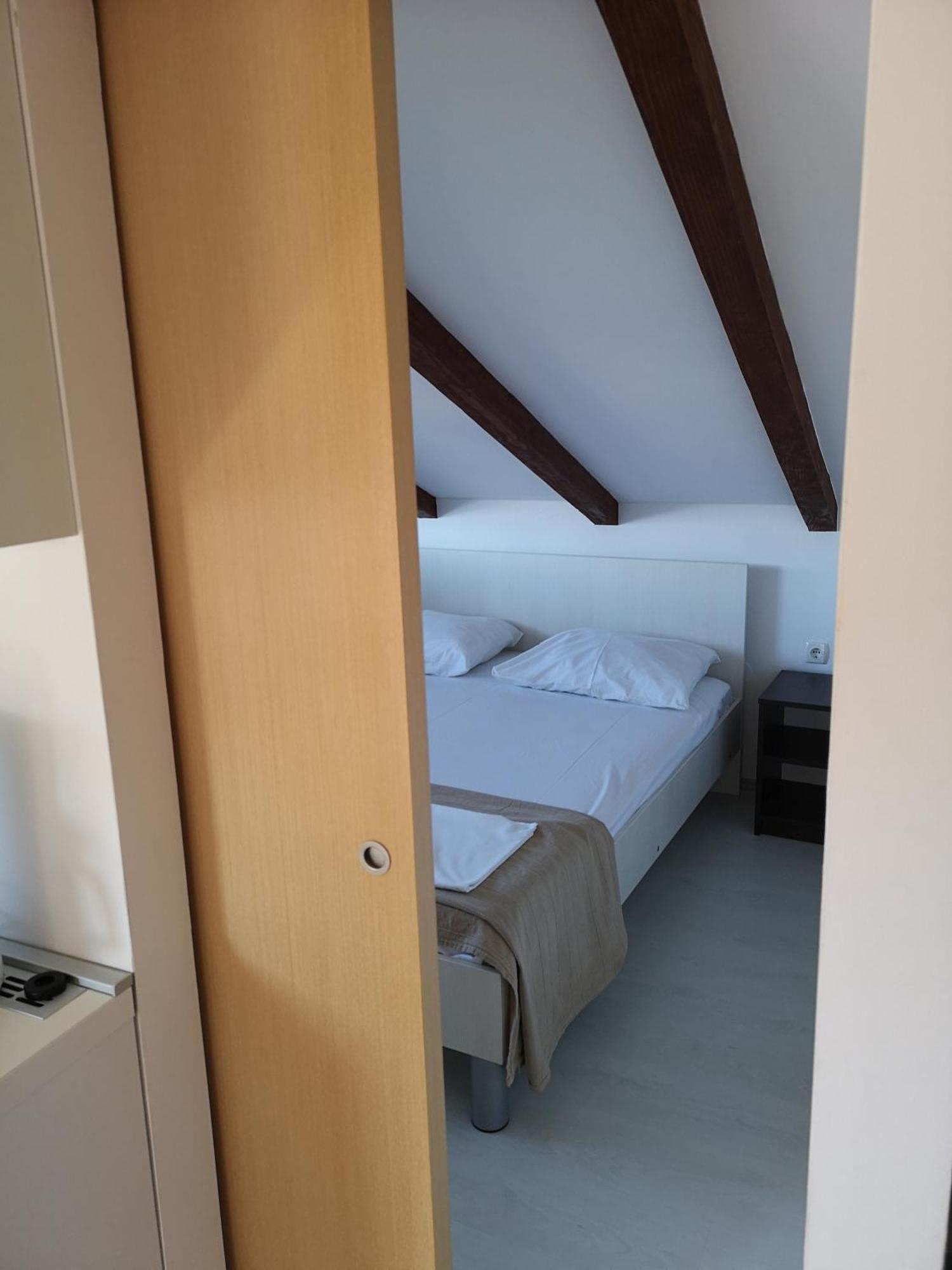 Apartments With A Parking Space Lopar, Rab - 16680 Ruang foto